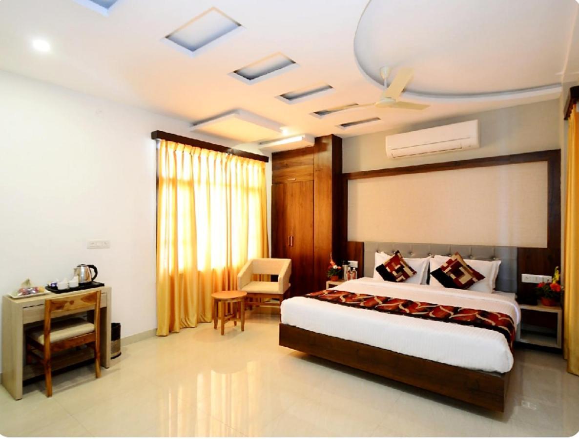 Hotel Hill Vista Удайпур Екстериор снимка