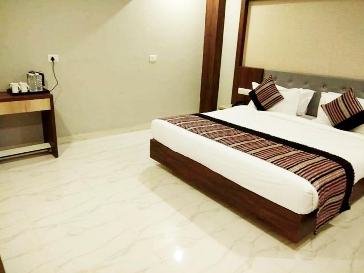 Hotel Hill Vista Удайпур Екстериор снимка
