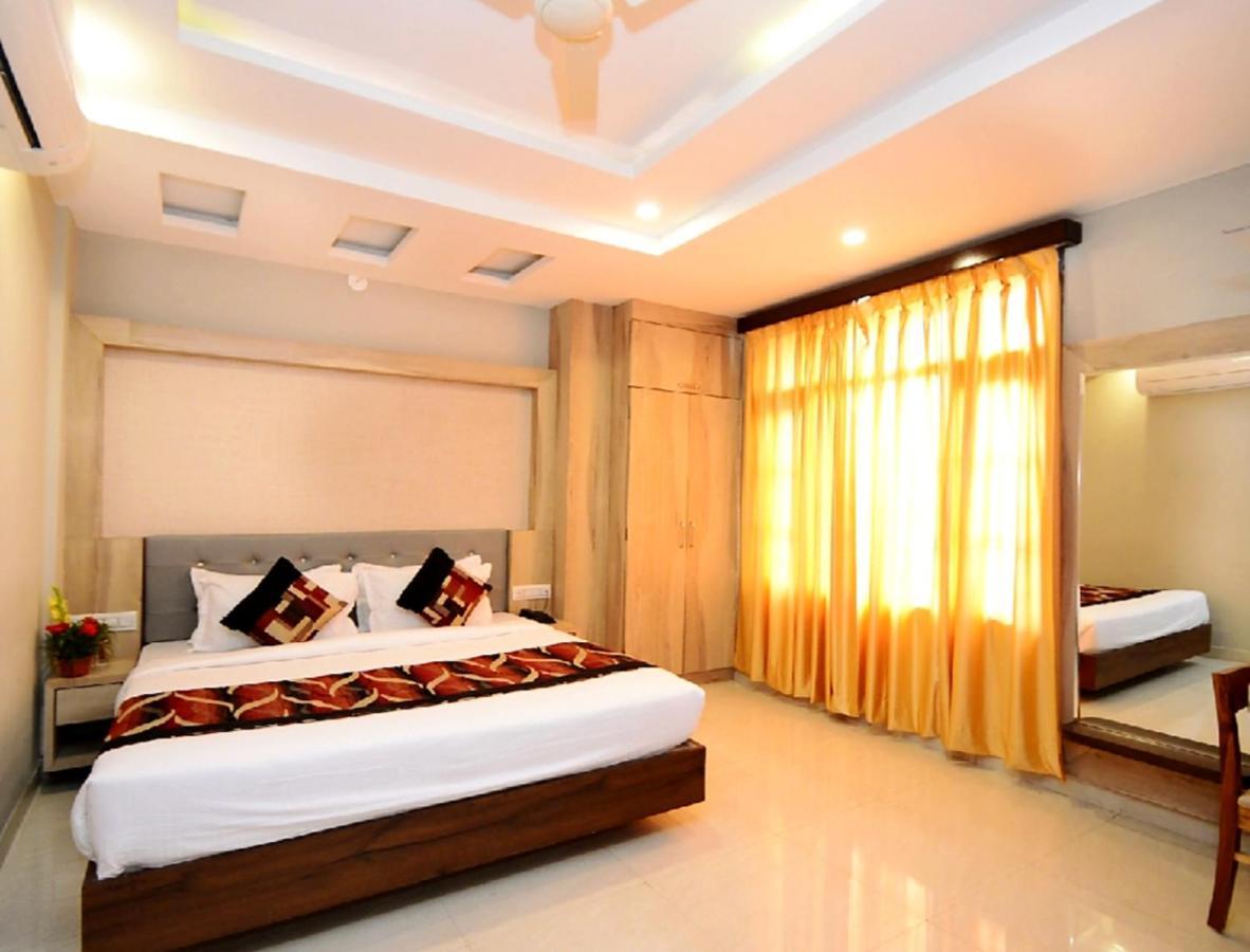 Hotel Hill Vista Удайпур Екстериор снимка