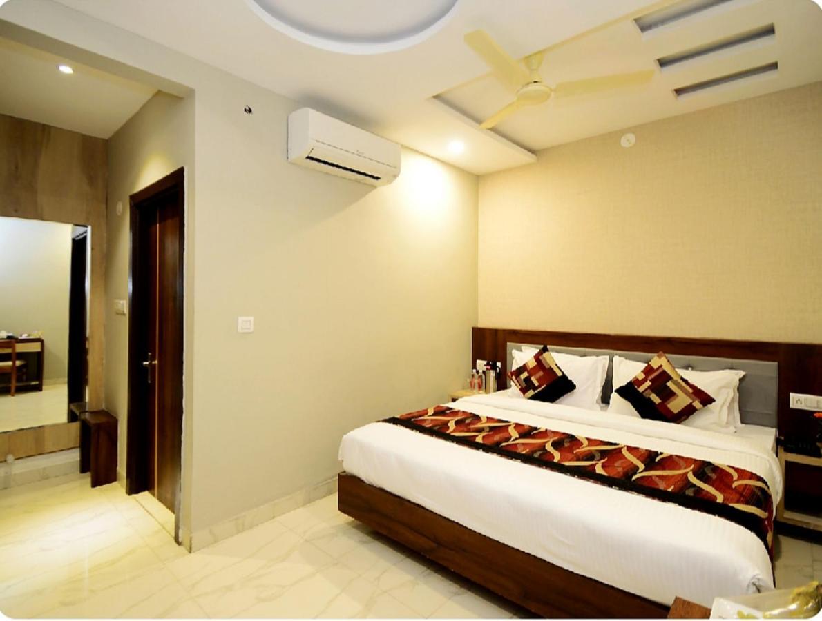 Hotel Hill Vista Удайпур Екстериор снимка